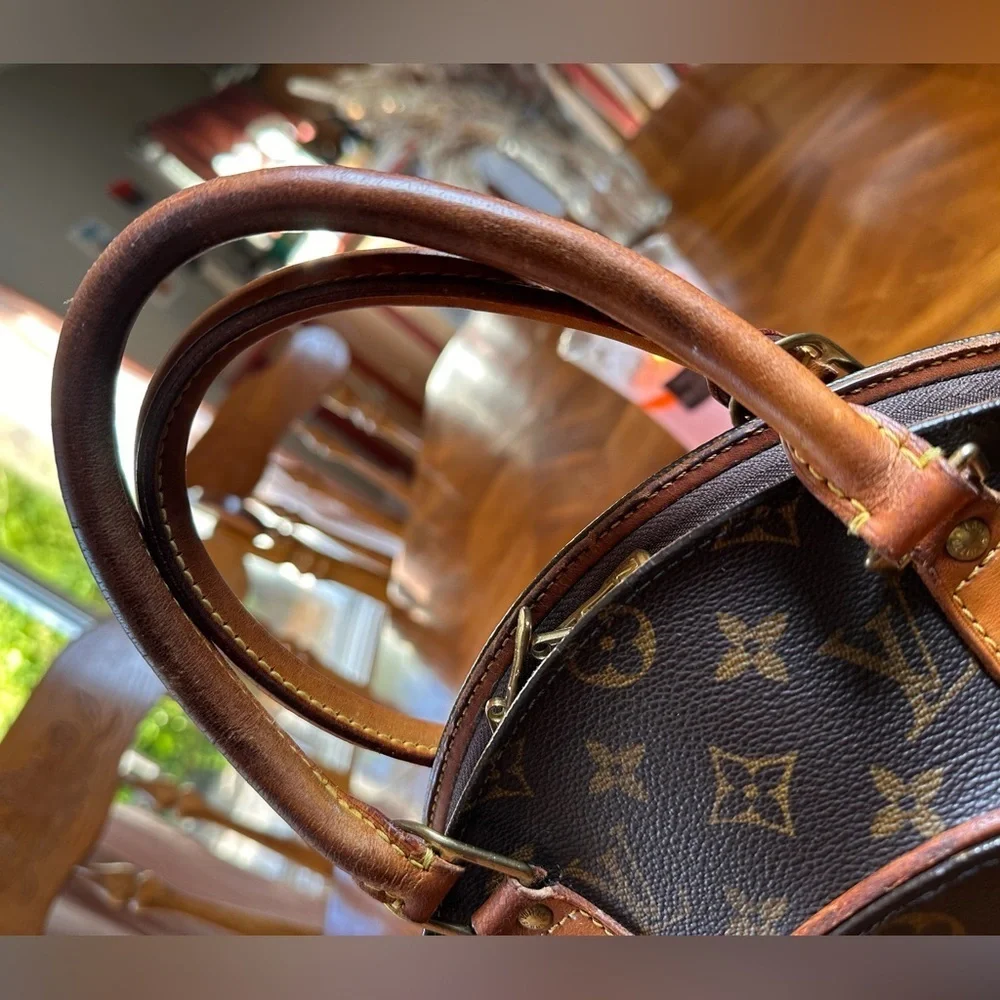 Louis Vuitton Ellipse PM Monogram Vintage Handbag